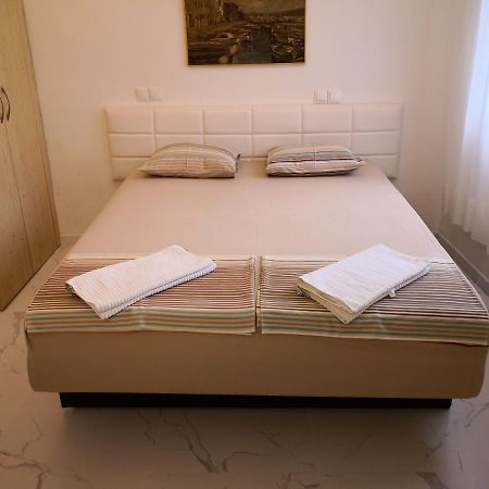 City Center Garden Apartments Sibenik Exterior photo
