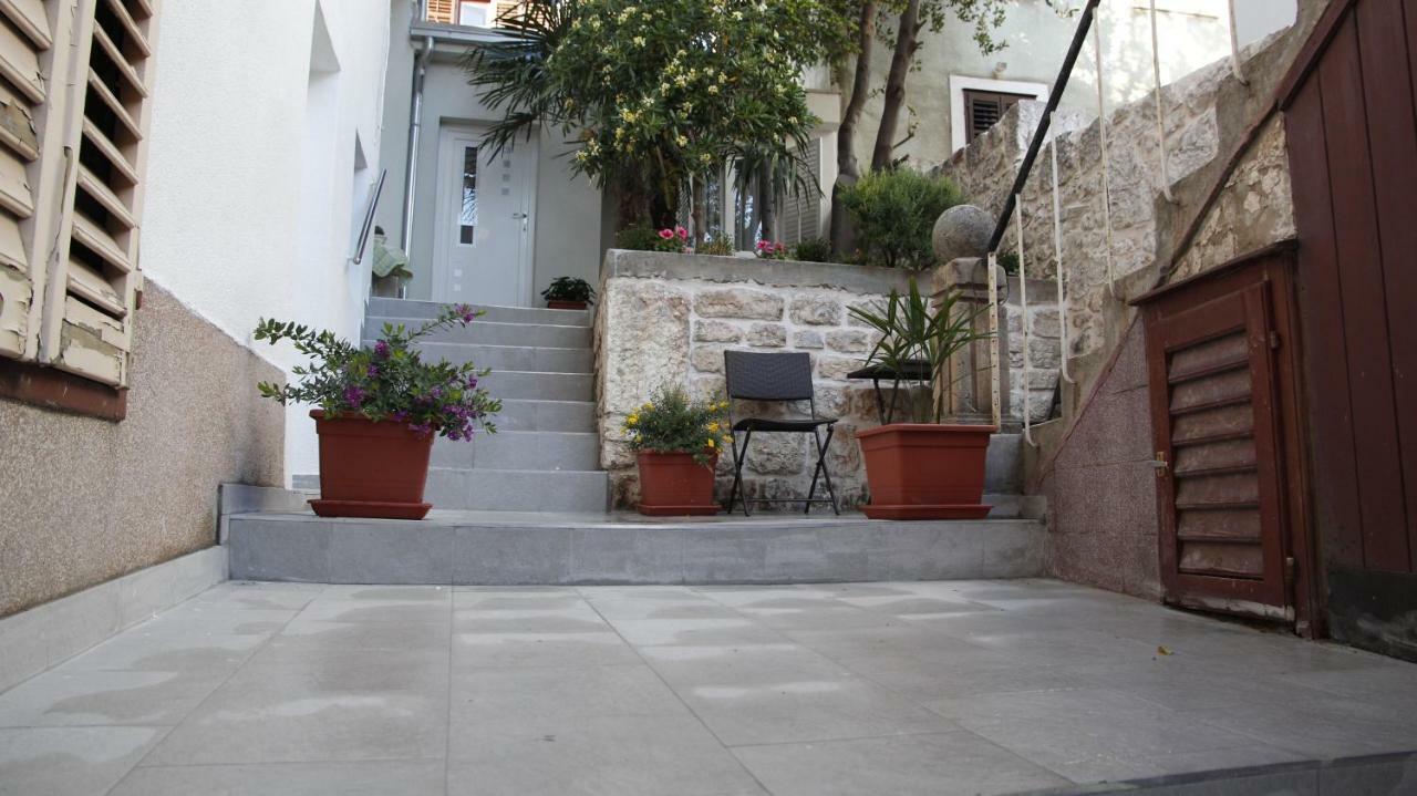 City Center Garden Apartments Sibenik Exterior photo