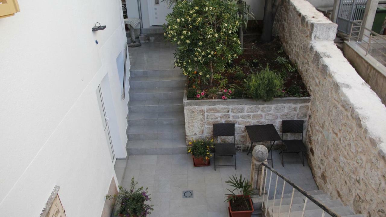 City Center Garden Apartments Sibenik Exterior photo